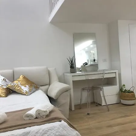 شقة Modern Mini Loft Fleming