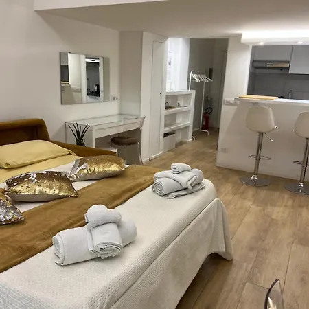 Modern Mini Loft Fleming روما