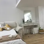 Apartment Modern Mini Loft Fleming