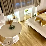 Modern Mini Loft Fleming *