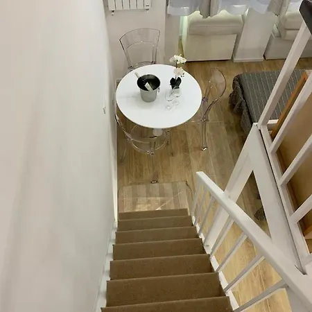 Modern Mini Loft Fleming Lejlighed